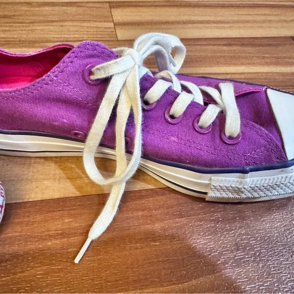 Converse Purple and Pink Women's Flats - Picture 6 of 8